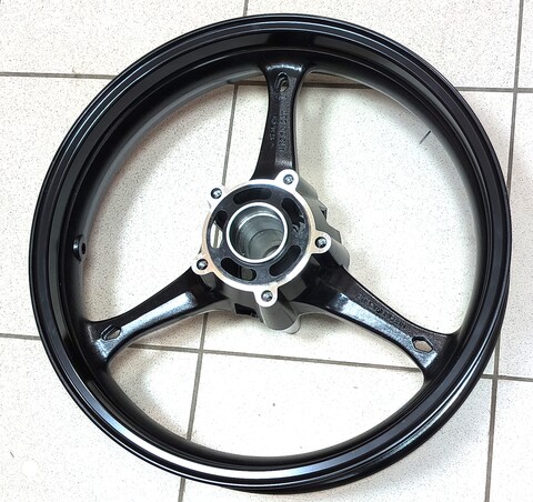 Передний колёсный диск для Suzuki GSXR600 / GSXR750 / GSXR1000 черный