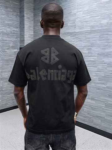Футболка Balenciaga 864085bl