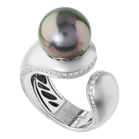 Кольцо с чёрным морским жемчугом и бриллиантами, R0216-0/11