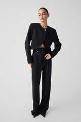 Укороченный жакет