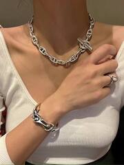 83322-kole-farandol-s-zamkom-togl