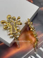 Серьги золотые с замочной скважиной со стразами и кристаллом Скиапар.
