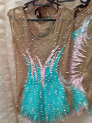 Купальник для выступления б/у групповые 5 шт.