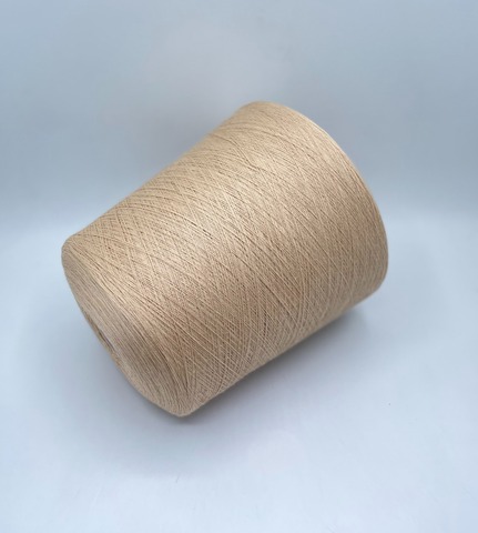 Folco (пр.Италия). 2/28 1400м/100гр, 50% меринос, 50% акрил, цвет-Светло-бежевый(72/433), арт.36863