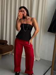 Джинсы красные