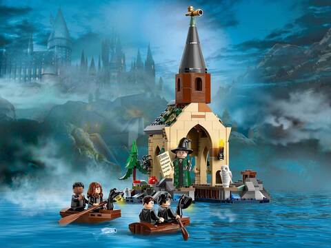 LEGO Harry Potter: Лодочный домик в замке Хогвартс (76426)