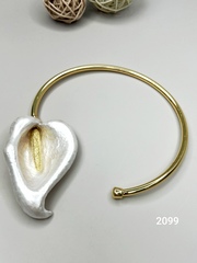 84151-kole-choker-kalla-razemnoe-zhestkoe-s-ehmalyu-v-pozolote