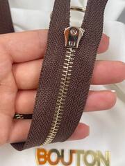 Молния темно-коричневая (молочный шоколад) с золотистым массивным кольцом