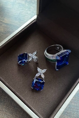 Серьги из серебра 925 пробы с сапфировым куб.цирконом