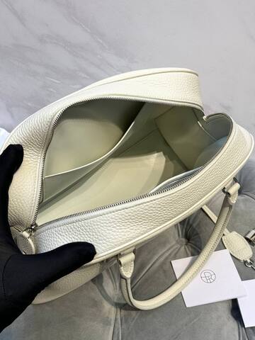 Сумка The Row India bag 10.00, белый