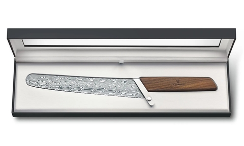 Нож кухонный Victorinox Swiss Modern Bread and Pastry Damast LE 2021, 22 sm, Brown  (6.9070.22WJ21)
