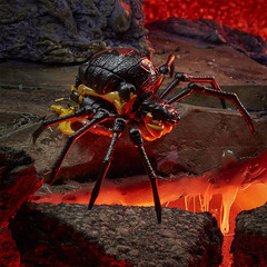 Блэкарахния WFC-K5 Дэлюкс 14 см Королевство. Поколение Трансформеров: Война за Кибертрон