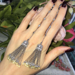 sergi-kisti-tassel-iz-serebra-v-stile-yana-raskovalova