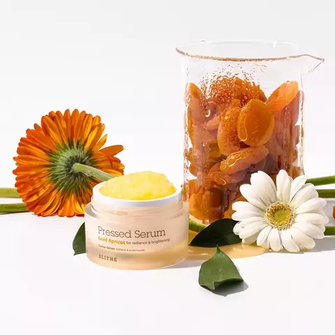Спрессованная сыворотка-крем для сияния Blithe Gold Apricot 22 мл