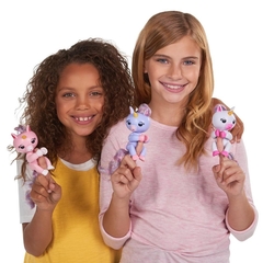 Fingerlings Интерактивный ручной единорог 