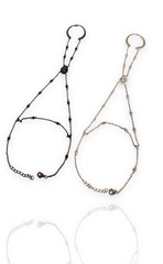 17275- Слейв-браслет кольцо-дорожка из серебра с цирконами в стиле APM MONACO