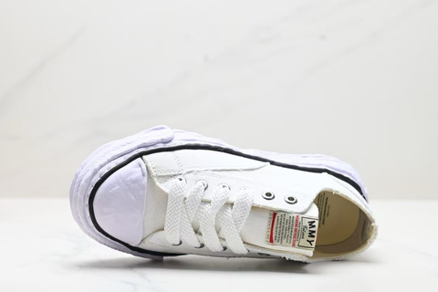 Maison MIHARA YASUHIRO 'White' 