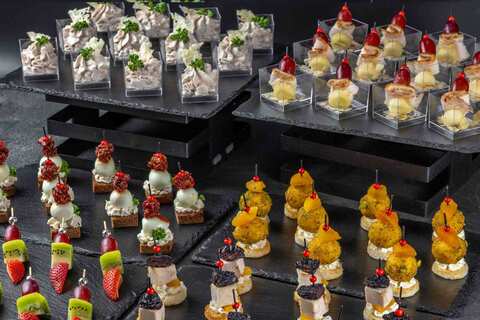 Фуршетный набор «Внушительный», 64 шт.