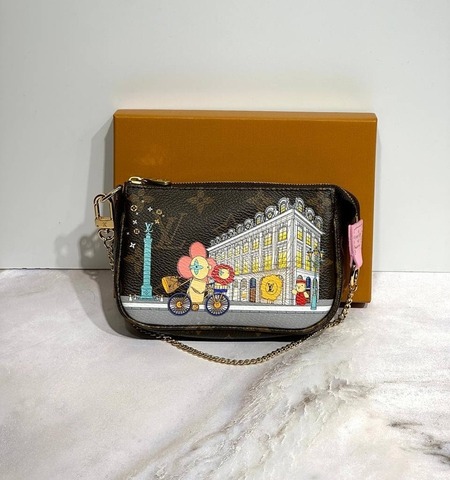 Клатч женский Louis Vuitton Mini Pochette Accessoires коричневый