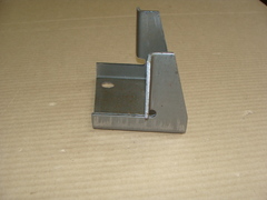 Кронштейн крепления поперечины №2 левый