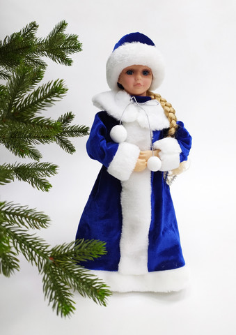 Снегурочка в синей с белым шубе и шапке 40см Triumph Nord