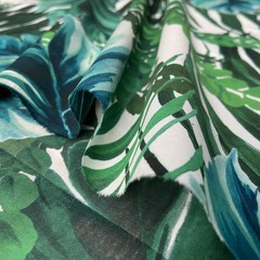 фото хлопка с банановыми листьями