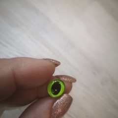 Глазки стеклянные круглые клеевые Ярко зеленые 10мм (2шт)