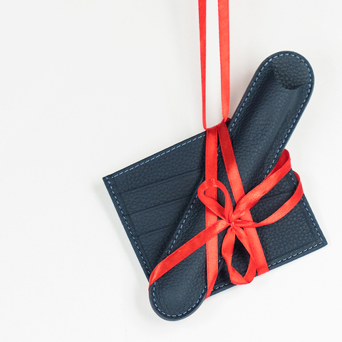 Картхолдер из натуральной кожи теленка, синего цвета