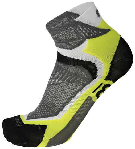 Элитные короткие носки Mico X-Performance Run Extralight Weight для бега