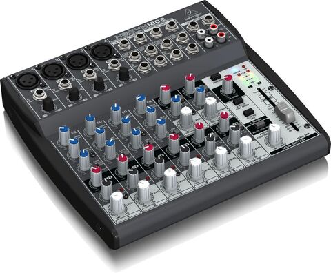 BEHRINGER 1202 микшер, 4 моновхода, 4 стереовхода, 1 AUX-шина