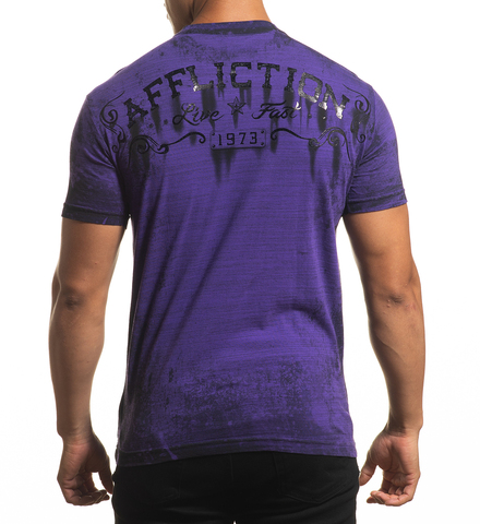 Affliction | Футболка мужская IRON GREASE ARCTIC PURPLE A24270 спина на модели