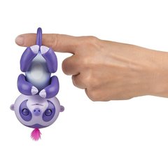 Fingerlings Интерактивный ручной ленивец 