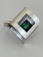 Ромбы-малахит (кольцо из серебра)