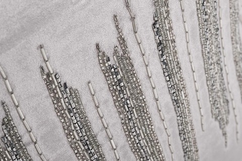 Подушка декоративная с бисером 45x45 Garda Decor Линии серебряная 70SW-26109