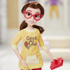 Принцесса Белль в комфортном наряде. Ральф против интернета