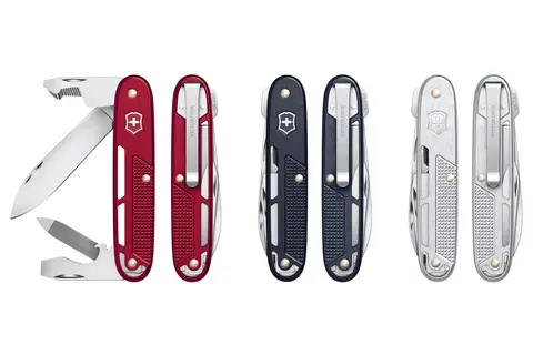 Складной нож VICTORINOX Synergy Alox (0.8216.26) silver
