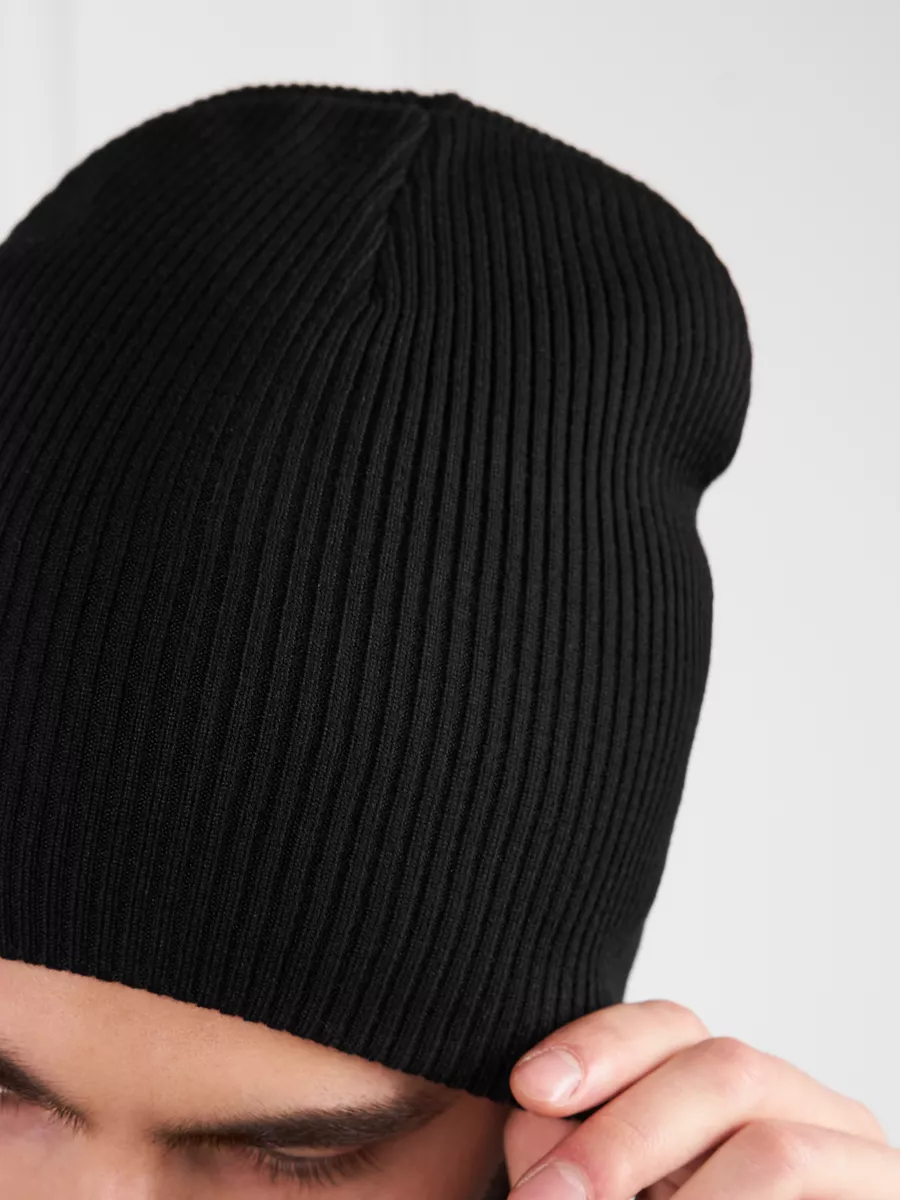 Шапка бини весна вязаная