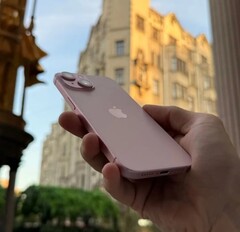 iPhone 15, 256 ГБ б/у