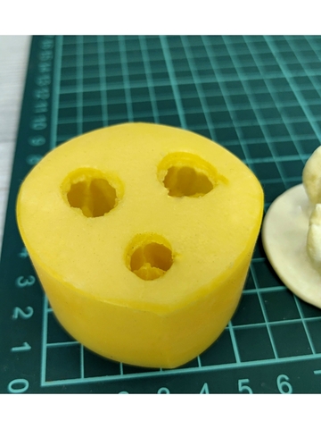 Вайнер силиконовый серединка Пиона 3,5х5,5х5,7см