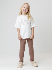 фуфайка  для девочки  КР 302819/сахар к631