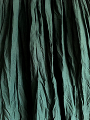 Утро в лесу. Платье льняное с вышивкой на рукавах 