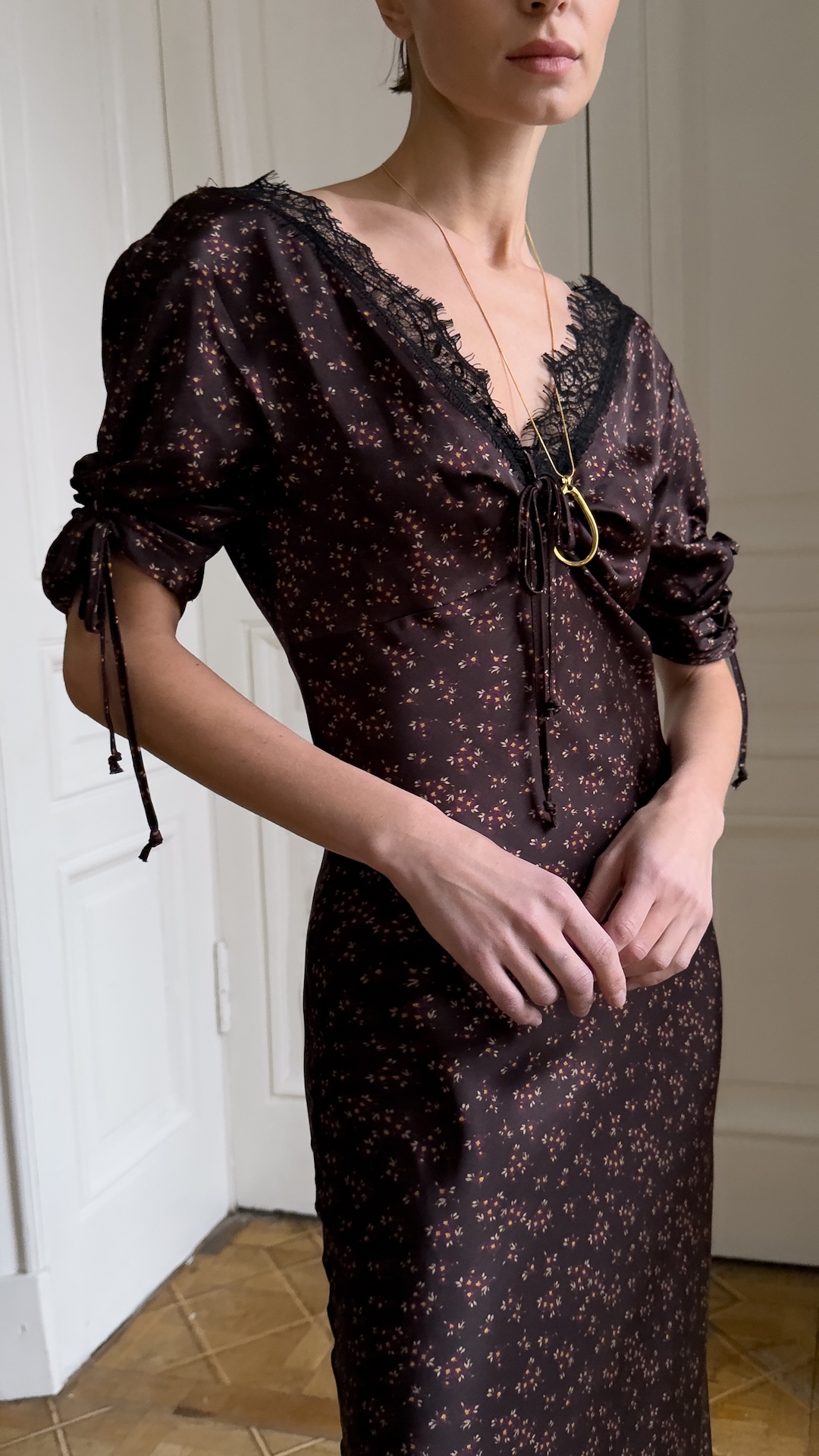 Колье с подвеской в виде капли из металла PREMIUM QUALITY