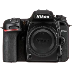 Зеркальный фотоаппарат Nikon D7500 Body