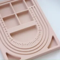 Планшет для сборки тонких чокеров, 20*25*2 см, ячейки 5 мм, тёплый беж, ФТ025