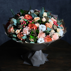 Дизайнерский букет из роз "Зимний вечер"