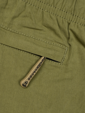 Лёгкие шорты цвета зелёного хаки