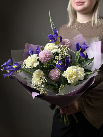 Сборный букет «Дыхание луны»