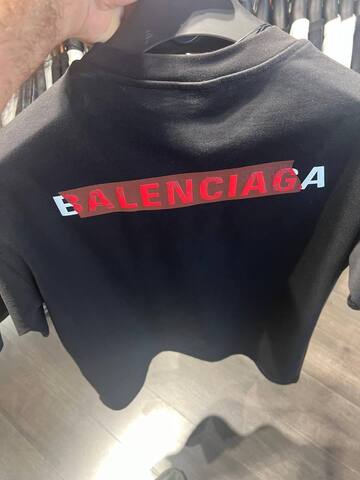 Футболка Balenciaga 575587