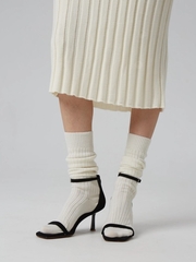 Гольфы из шерсти, молоко