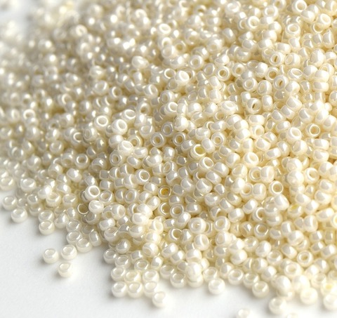 15/0 RR-0594 Бисер круглый Миюки Кремовый /Miyuki round 15/0 Ceylon Cream